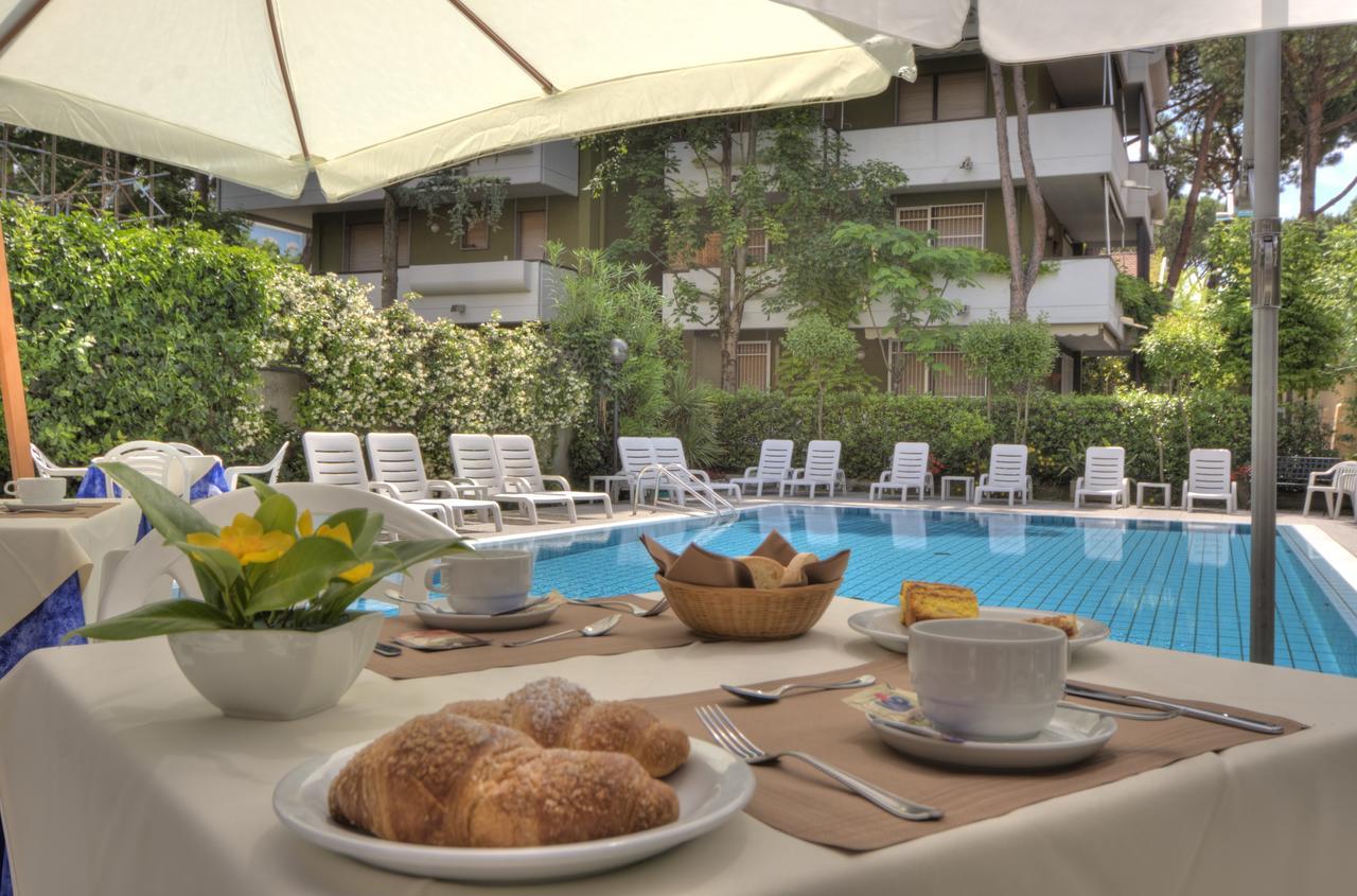 Hotel Reggiana Річчоне Екстер'єр фото